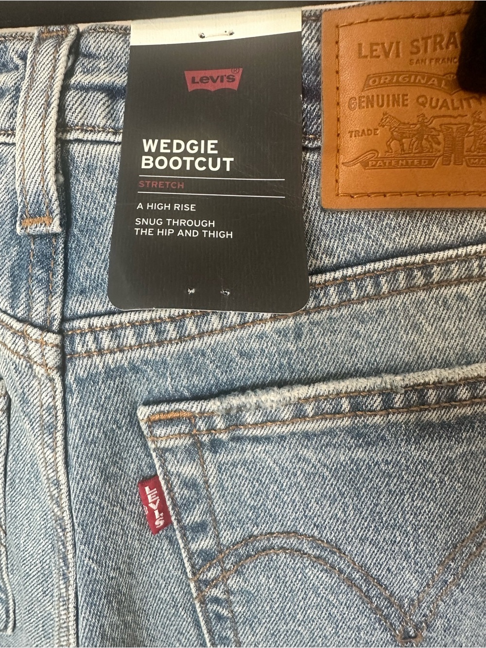 Levi’s Wedgie Bootcut Jeans High Rise Size 25 NWT Light Wash Stretch - Picture 7 of 7